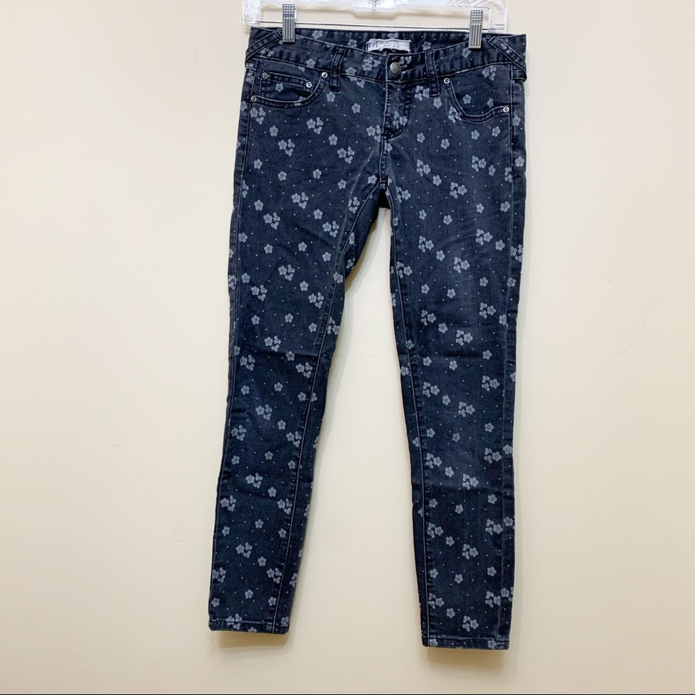 Free People Floral Print Skinny Ankle Jeans Size 25